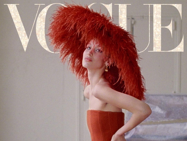 US Vogue April 2019 Digital Cover : Bella Hadid by Gordon von Steiner