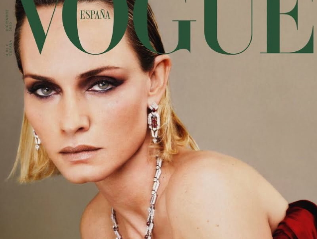 Vogue España December 2020 : Amber Valletta by Txema Yeste