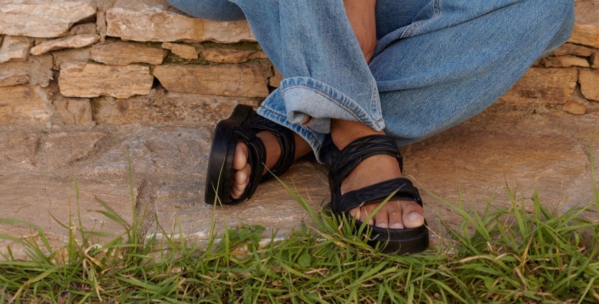 Dad Sandals That Are Cool and Comfortable - theFashionSpot