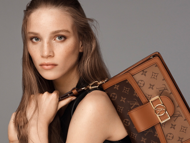 Louis Vuitton Handbags F/W 2021.22 : Liya Kebede & Rebecca Leigh