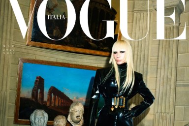 Vogue Italia March 2022 : Donatella Versace by Mert Alas & Marcus Piggott