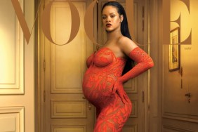 US Vogue May 2022 : Rihanna by Annie Leibovitz