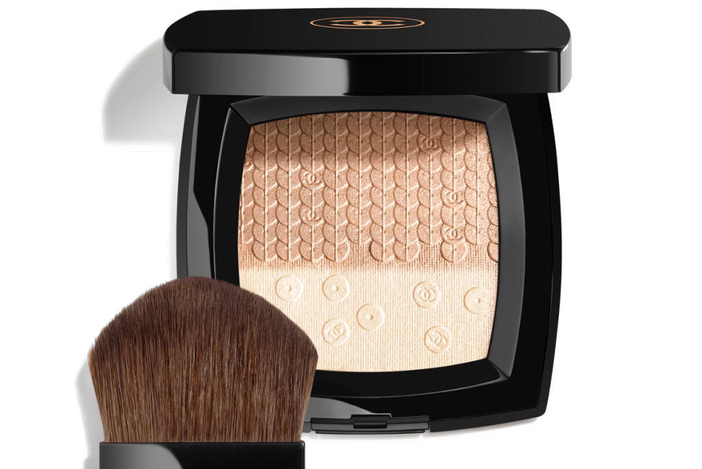 DUO LUMIÈRE Illuminating Powder from Chanel Holiday 2023 Makeup Collection
