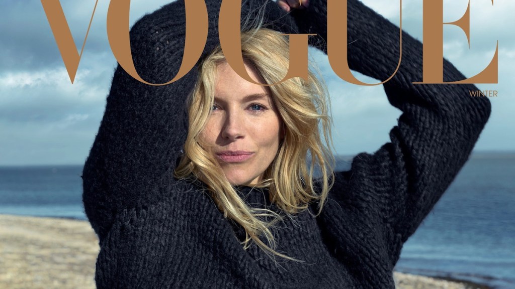 US Vogue Winter 2024 : Sienna Miller by Annie Leibovitz
