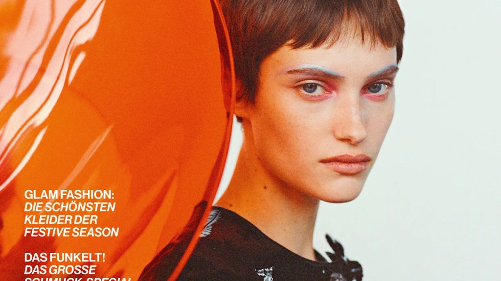 Vogue Germany December 2023 : Greta Hofer by Julia Noni