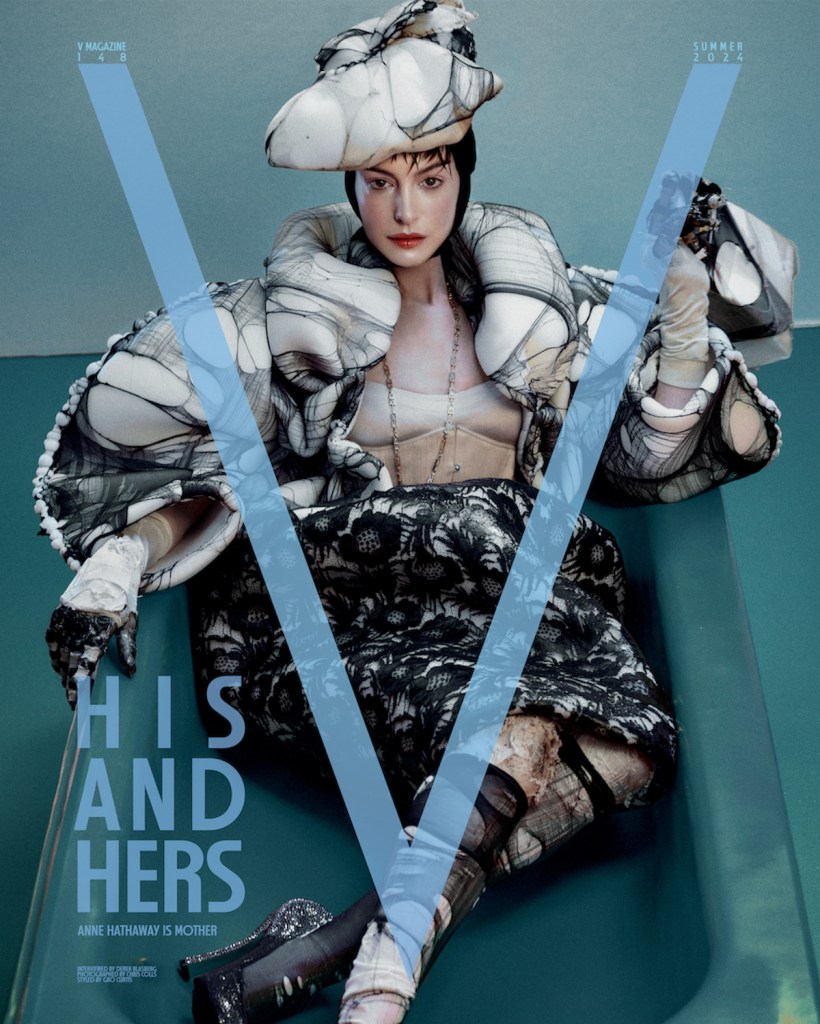 V Magazine #148 Summer 2024 : Anne Hathaway by Chris Colls