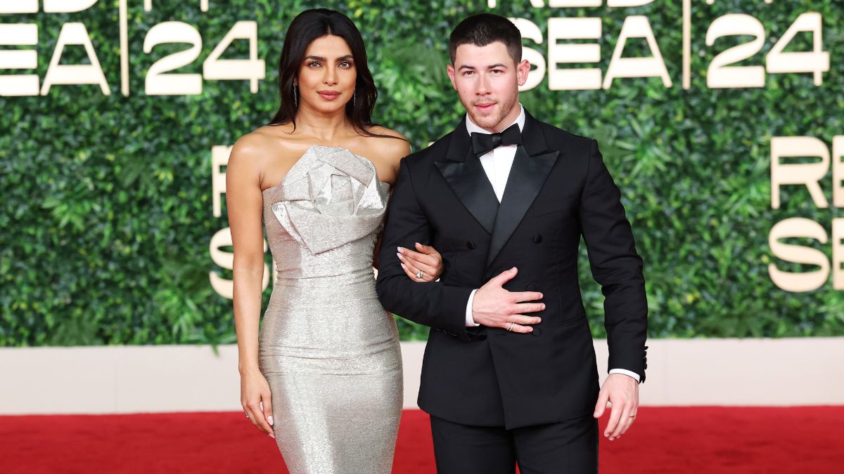 Priyanka Chopra & Nick Jonas Serve a Masterclass in Red Carpet Dressing -  theFashionSpot