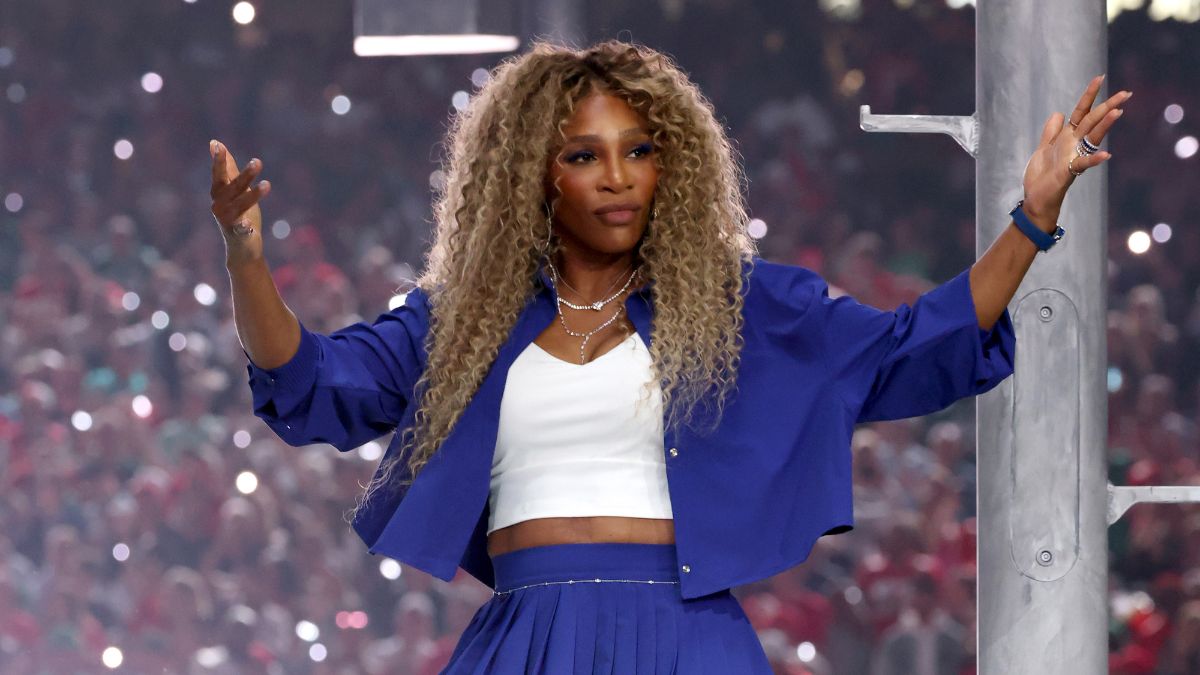 Serena Williams Dances in Mini Tennis Skirt in Super Bowl 2025
