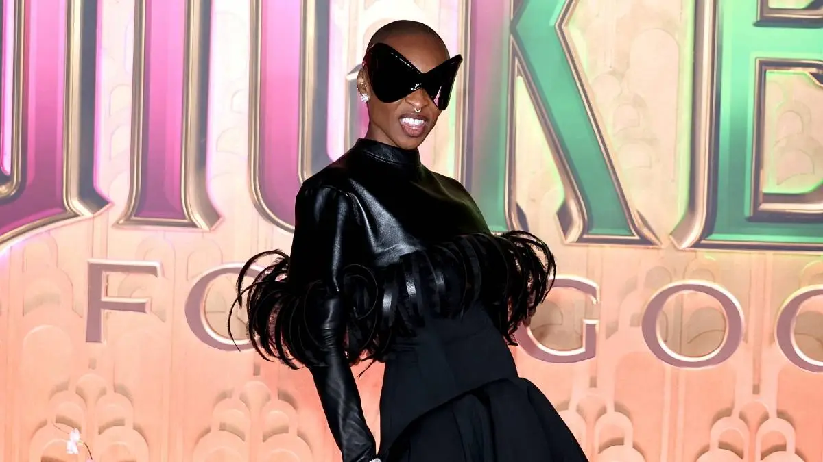Cynthia Erivo's Incredibly Huge Sunglasses Complete Dramatic Look - theFashionSpot Cynthia Erivo's Incredibly Huge Sunglasses Complete Dramatic Look - theFashionSpot
