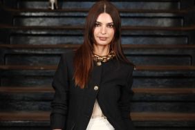 Emily Ratajkowski’s Gold Choker Is This Season’s Must-Have