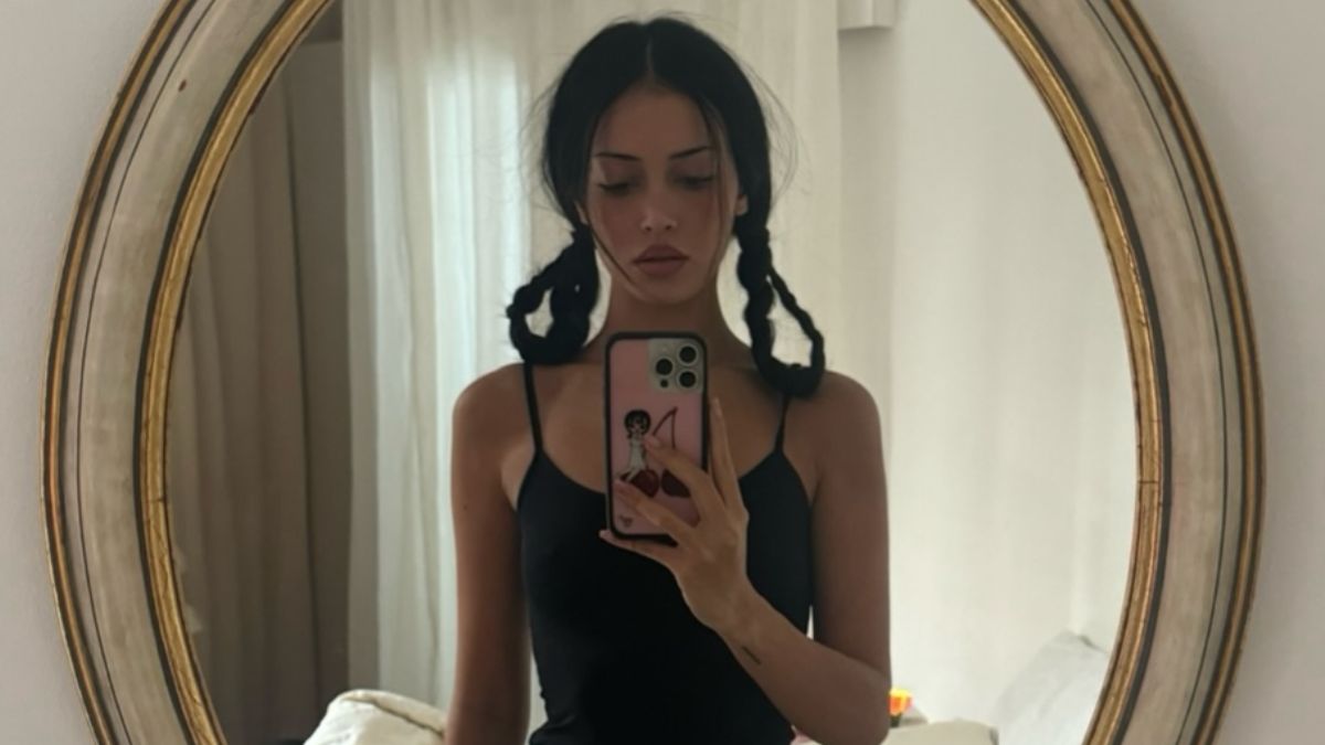 cindy-kimberly-wearing-black-underwear-is-so-hot-thefashionspot