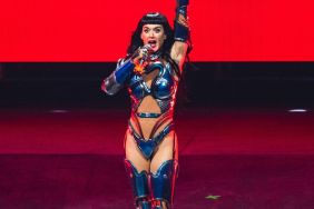 Gorgeous Katy Perry Outshines Ancient Egyptian Backdrop