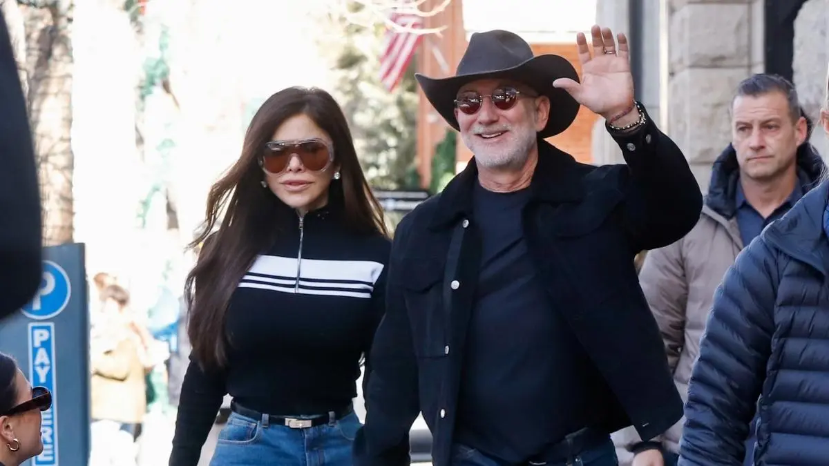 Lauren Sanchez Braves the Cold With Jeff Bezos in Prada Sweater