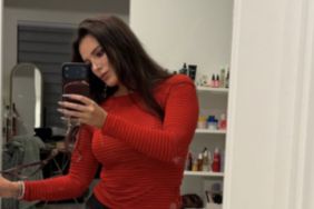 Bella Thorne's Super Tiny Shorts Show Extremely Toned Legs in Photos