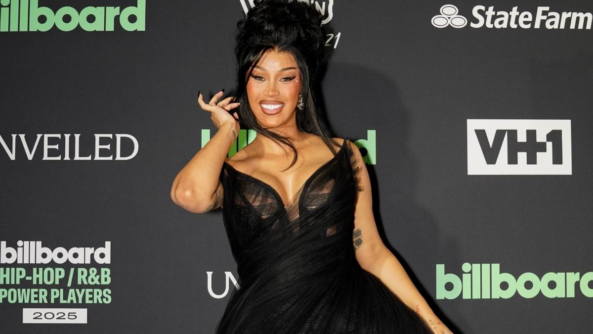 Cardi B Serves Face Card in High-Slit Dress Amid Sold-Out Tour - theFashionSpot Cardi B Serves Face Card in High-Slit Dress Amid Sold-Out Tour - theFashionSpot