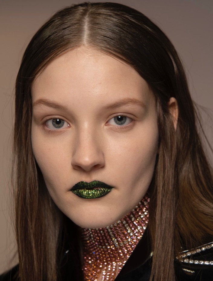 20 Chic Ways to Wear Green Makeup in Honor of St. Patricks Day #9