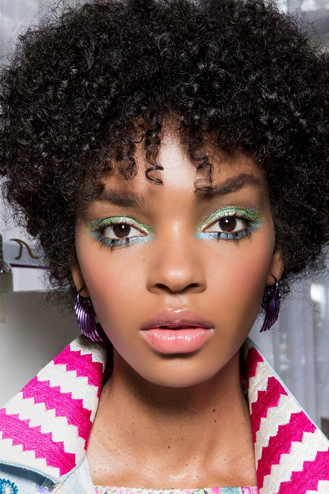 20 Chic Ways to Wear Green Makeup in Honor of St. Patricks Day #22