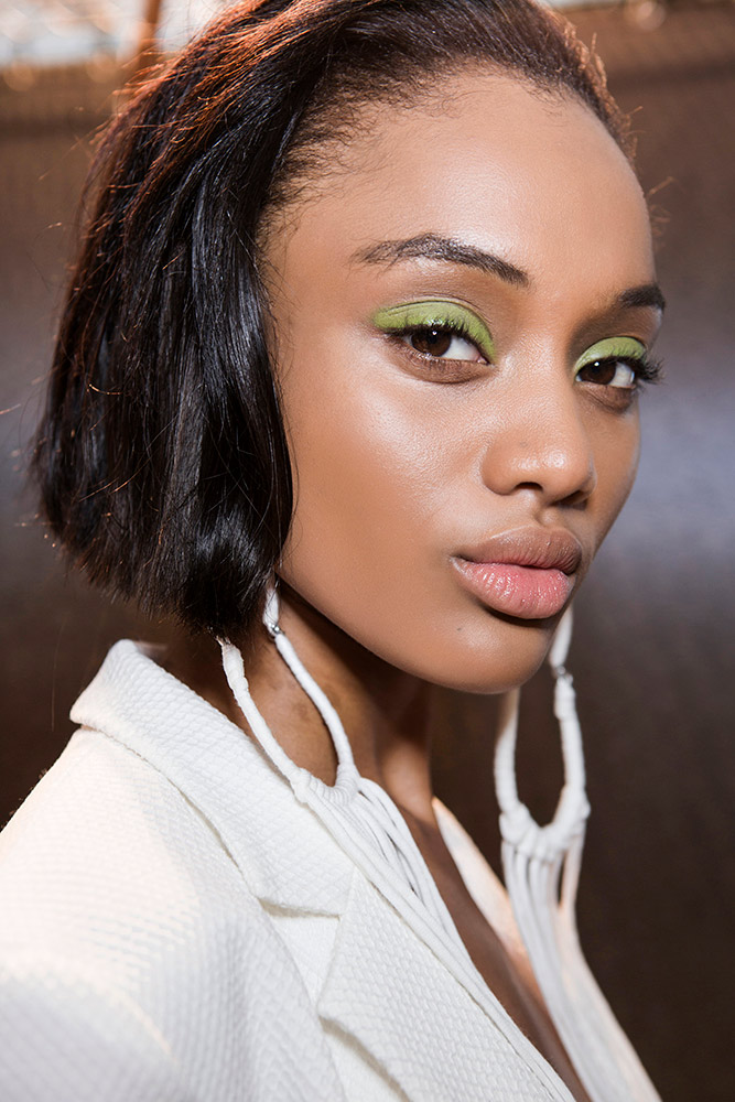 20 Chic Ways to Wear Green Makeup in Honor of St. Patricks Day #8