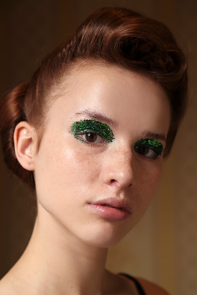 20 Chic Ways to Wear Green Makeup in Honor of St. Patricks Day #14