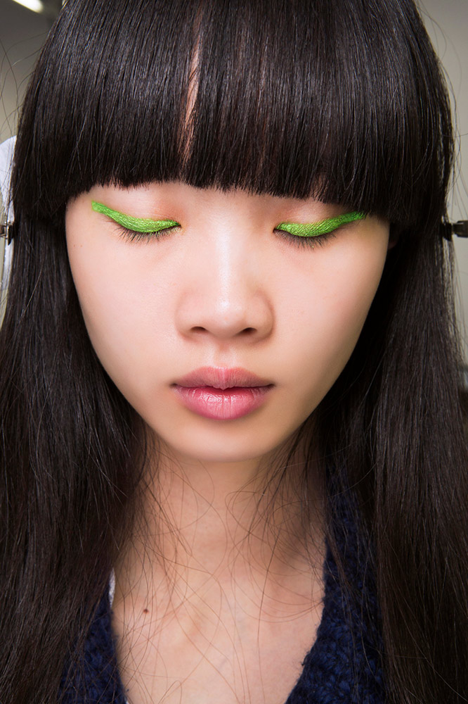 20 Chic Ways to Wear Green Makeup in Honor of St. Patricks Day #15