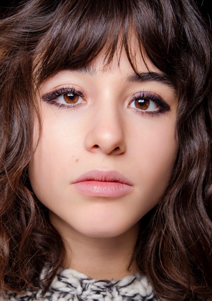 24 Ways to Style Bangs That Demonstrate Just How Versatile They Are #10