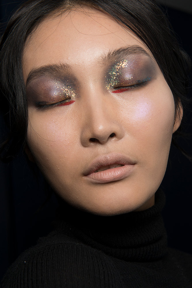 Louis Vuitton's Fall 2018 Makeup Look Features Colorful Abstract Eyeliner