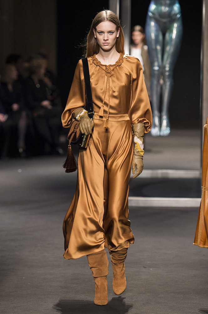 Alberta Ferretti Fall 2018 #25
