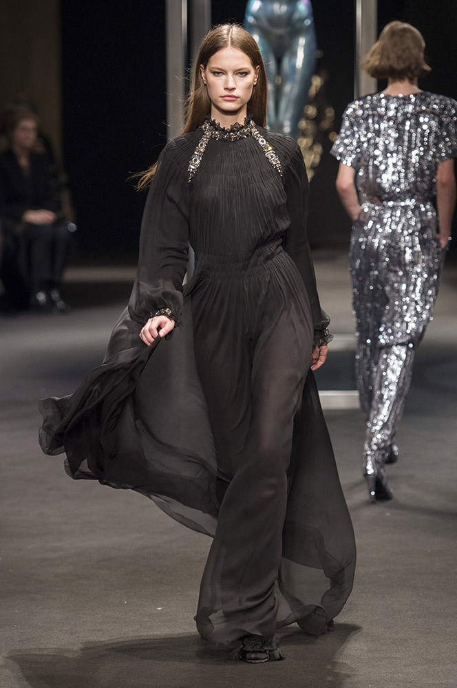 Alberta Ferretti Fall 2018 #40