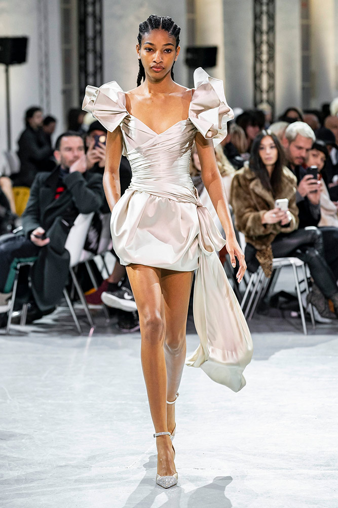 Alexandre Vauthier Haute Couture Spring 2019 Runway - theFashionSpot