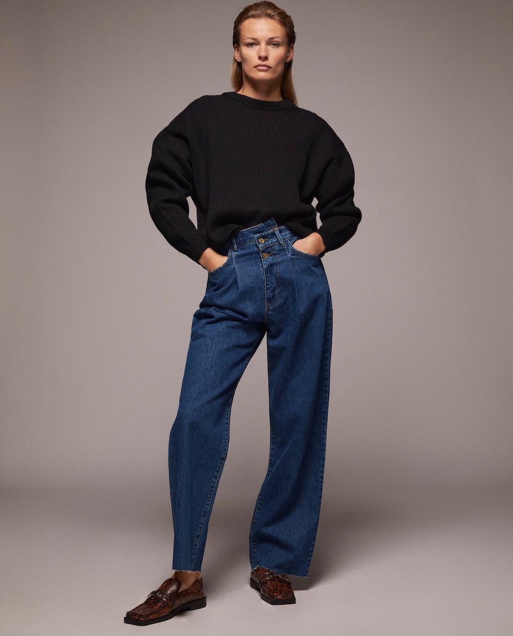 Baggy Jeans and How to Wear Them - theFashionSpot