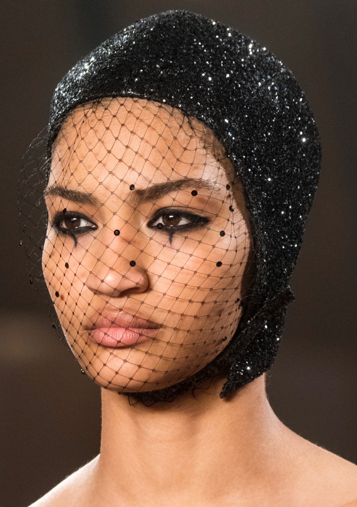 Best Beauty Looks From the Spring 2019 Haute Couture Shows - theFashionSpot