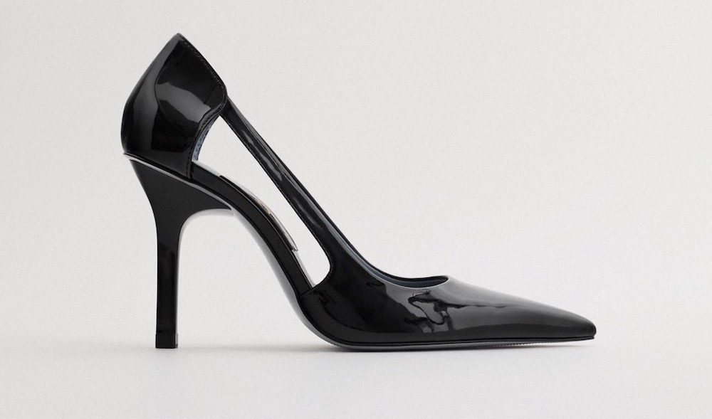 Black Pumps With a Little Personality - theFashionSpot