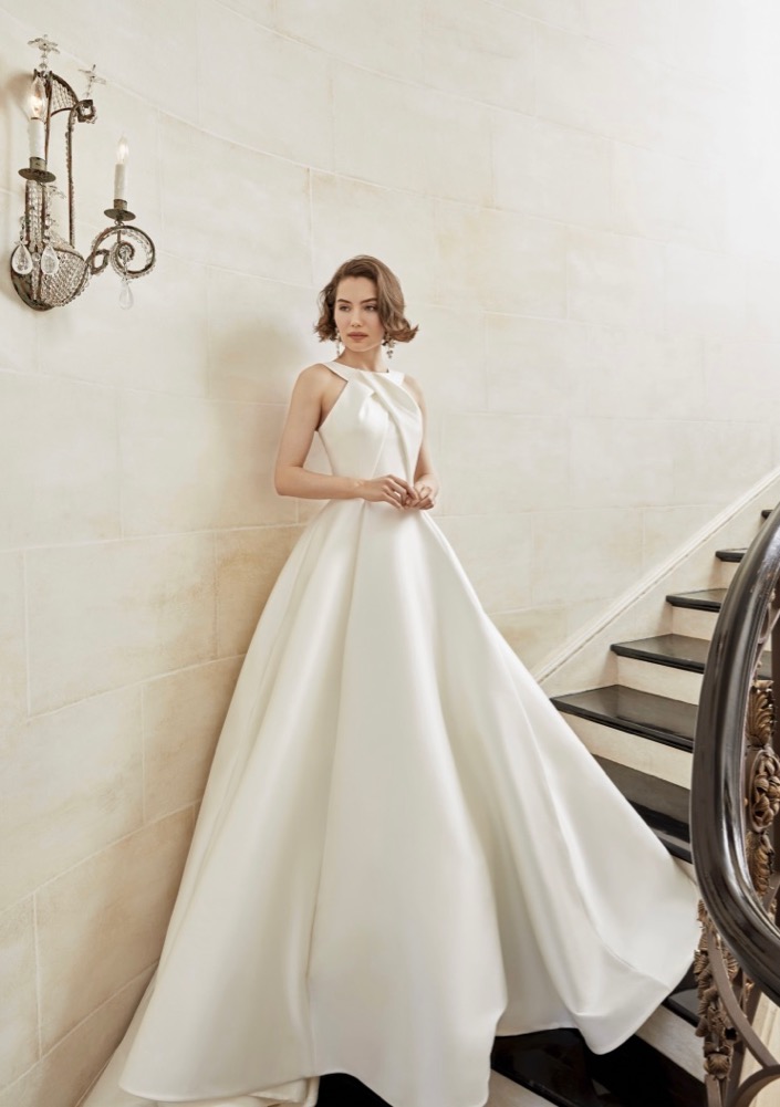 Bridal Spring 2023 Looks to Love - theFashionSpot