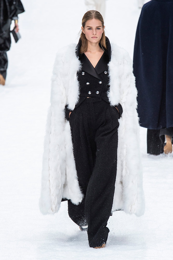Chanel Fall/Winter 2019 - Paris Fashion Week - fashionotography