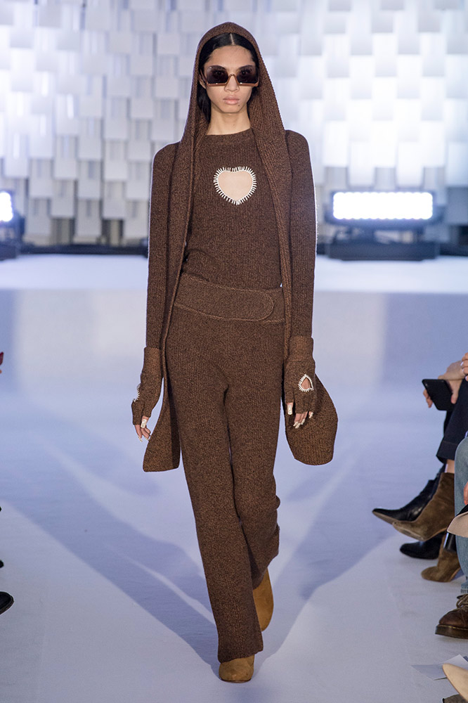 Courrèges Fall 2019 #18