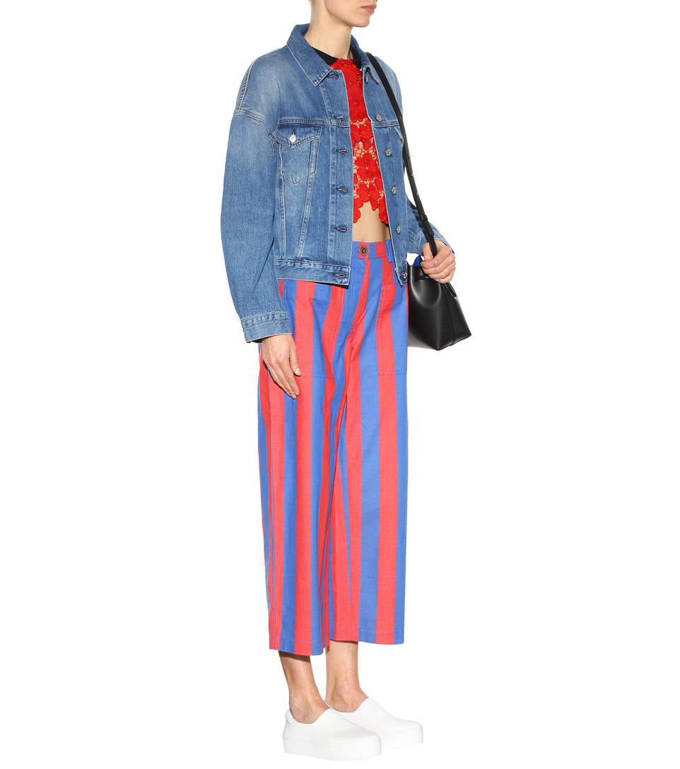 Don't Call It Tacky: The Return of 2000s-Era Denim Trends - theFashionSpot