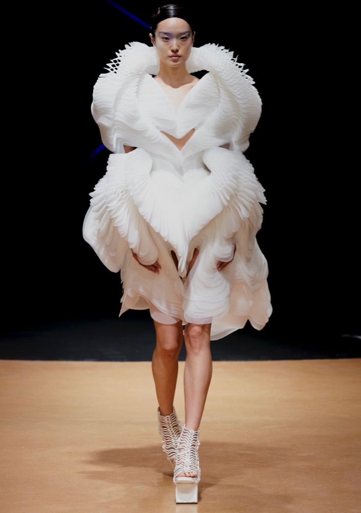 Iris van Herpen Spring 2020 Haute Couture