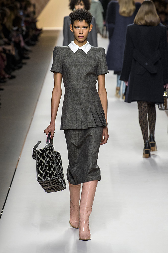 Fendi Fall 2018 #24