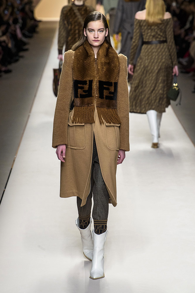 Fendi Fall 2018 #30