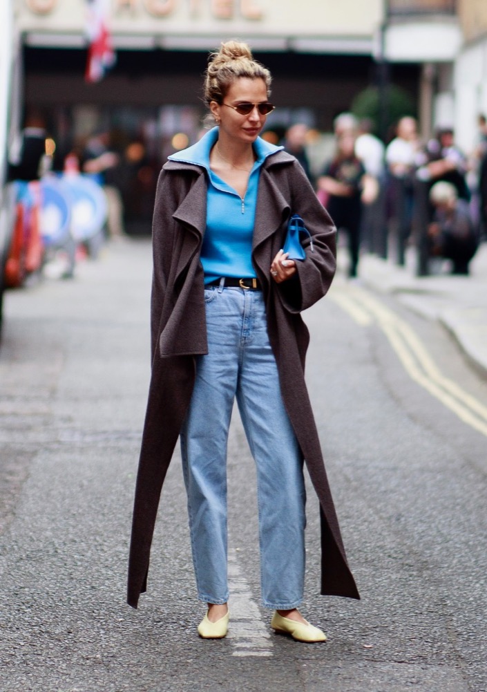 Street Style: London Fashion Week Spring 2022 - theFashionSpot