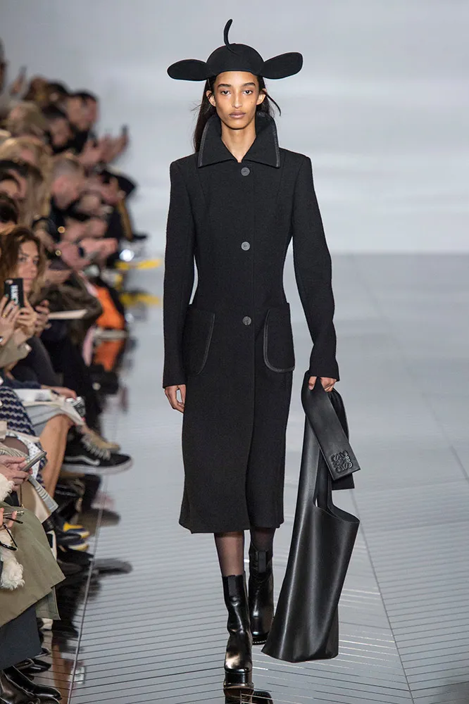 Loewe Fall 2019 Runway