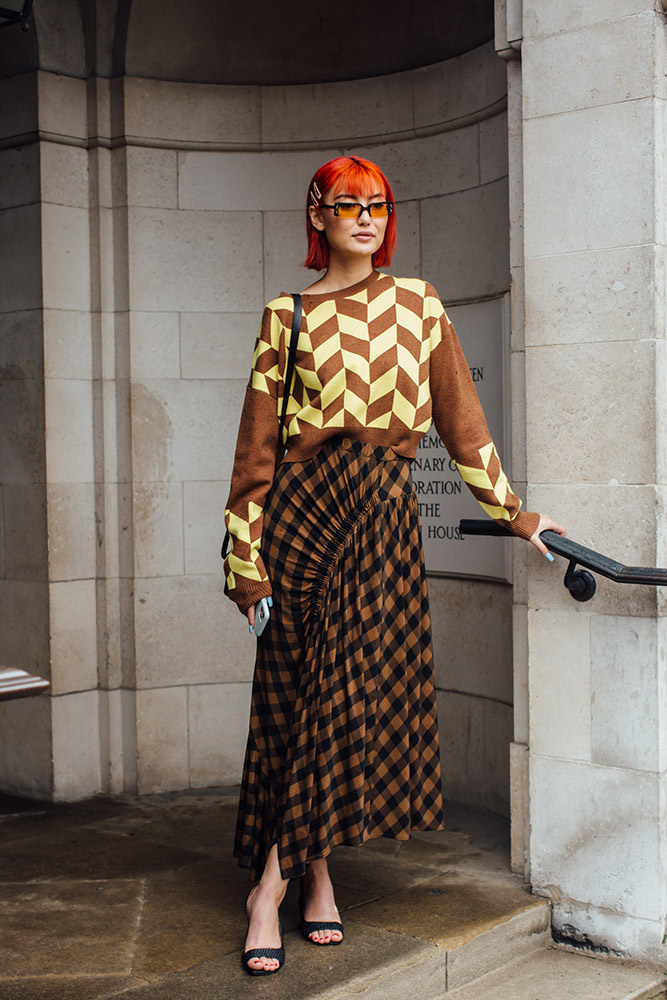 London Fashion Week Street Style Fall 2020 #25