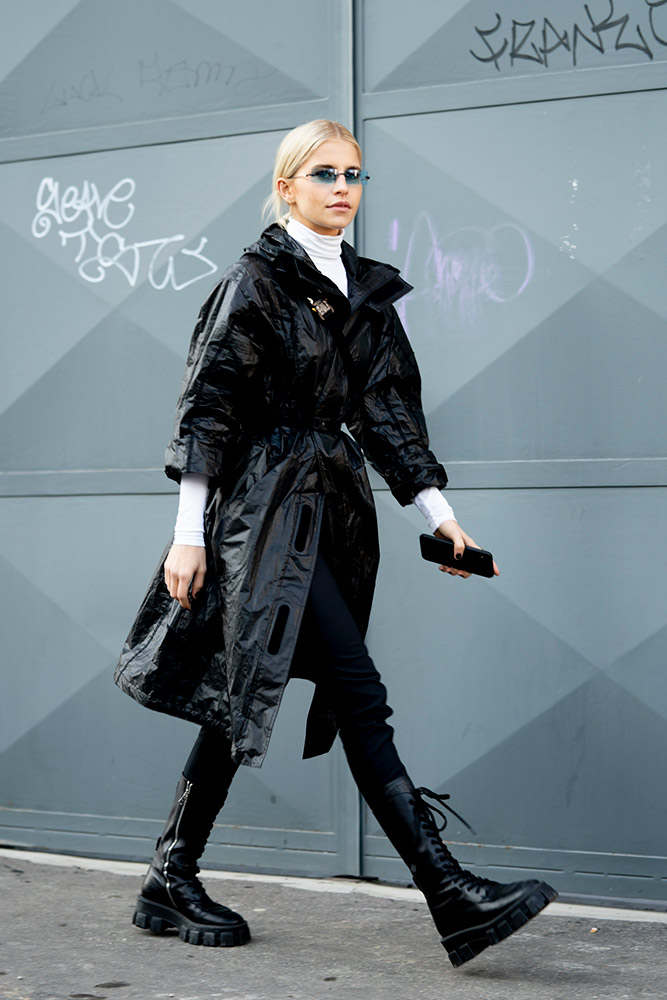 Street Style: Women of Men's Fashion Week Fall 2020 - theFashionSpot