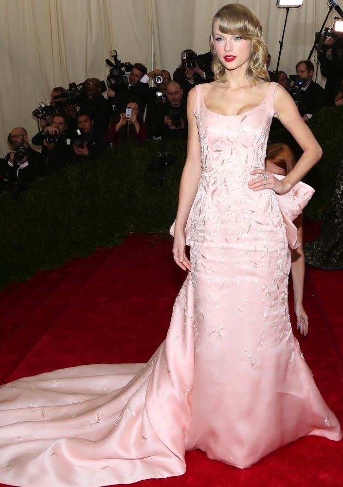 Met Gala 2014 Red Carpet Review - theFashionSpot