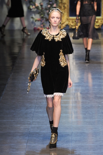 Dolce & Gabbana Fall 2012 Runway Review - theFashionSpot