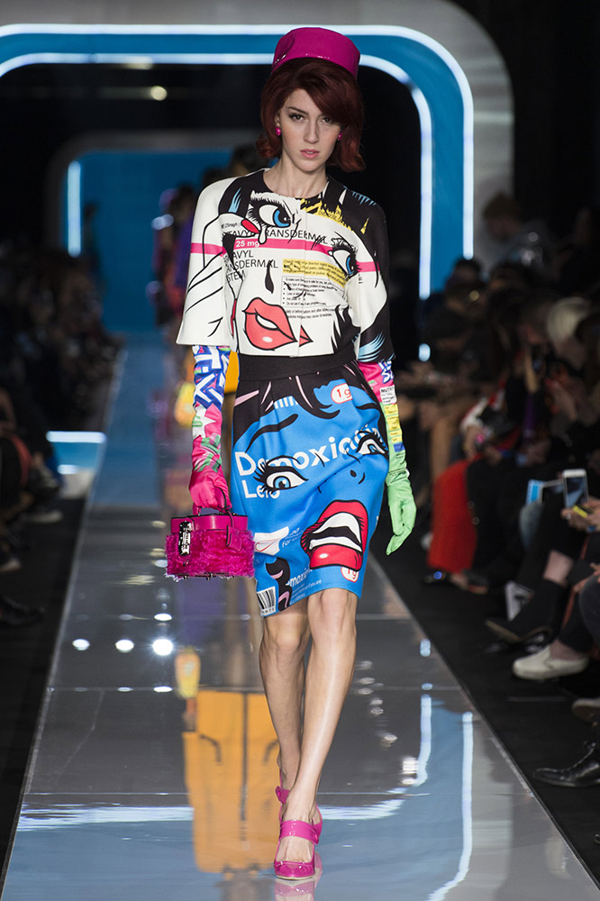 Moschino Fall 2018 #14