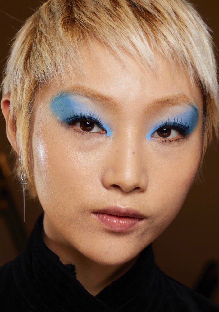 Bright Blue Eyeshadow at Kim Shui Fall 2022