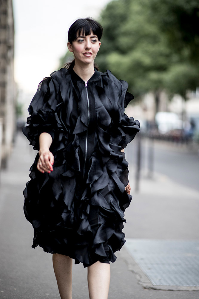 Paris Haute Couture Fall 2018 Street Style #10