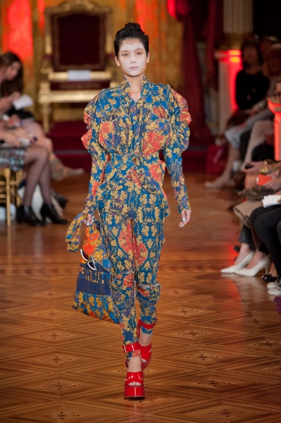 Vivienne Westwood Spring 2013 Runway Review - theFashionSpot