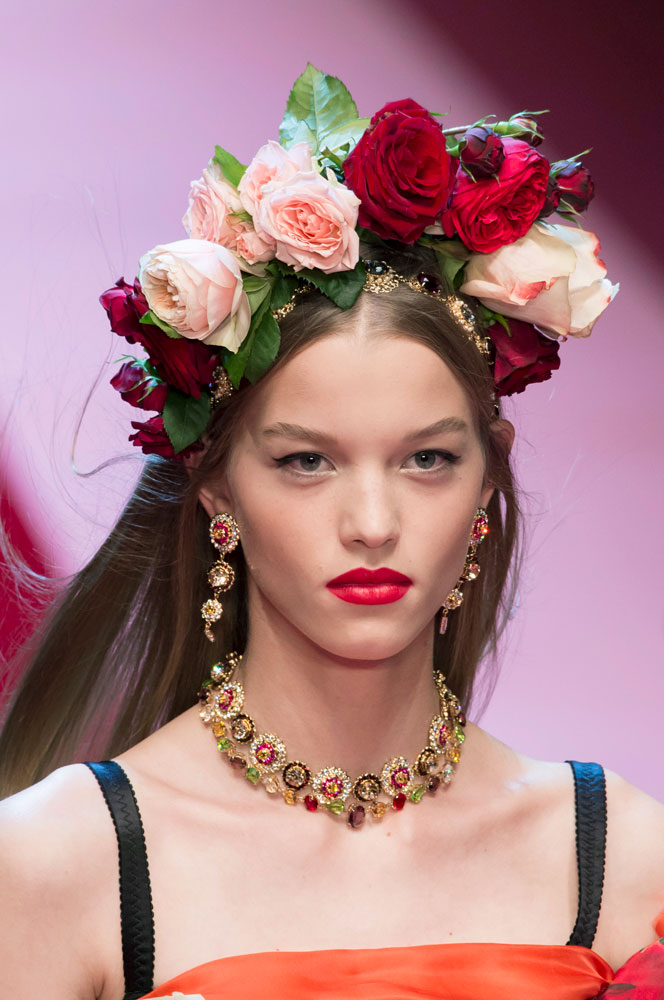 10 Perfect Red Lipsticks + 10 Runway-Approved Ways to Wear Them ...
